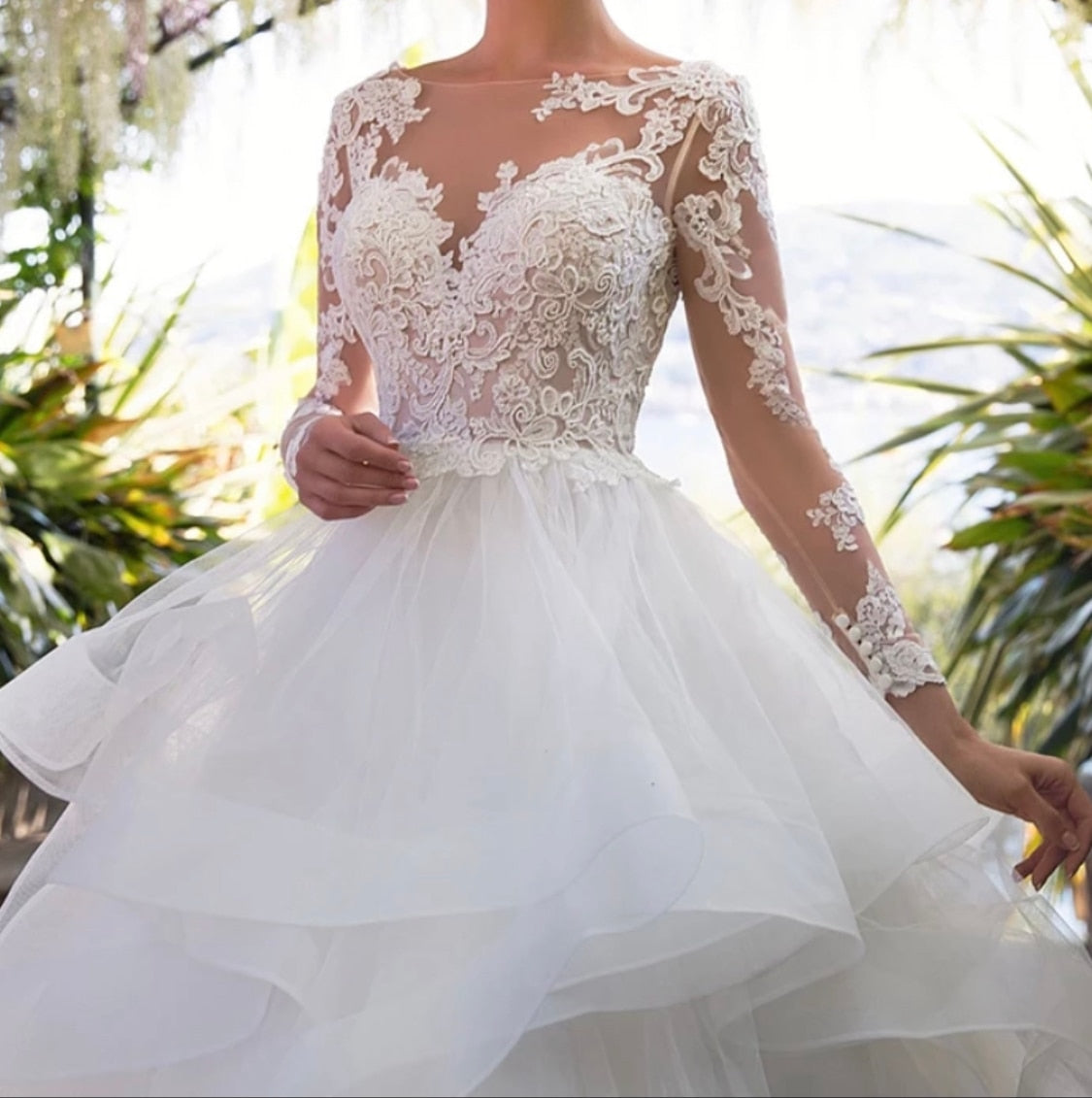 Load image into Gallery viewer, Tiered Ruffled Tulle Lace A Line Princess Wedding  Bridal Gown
