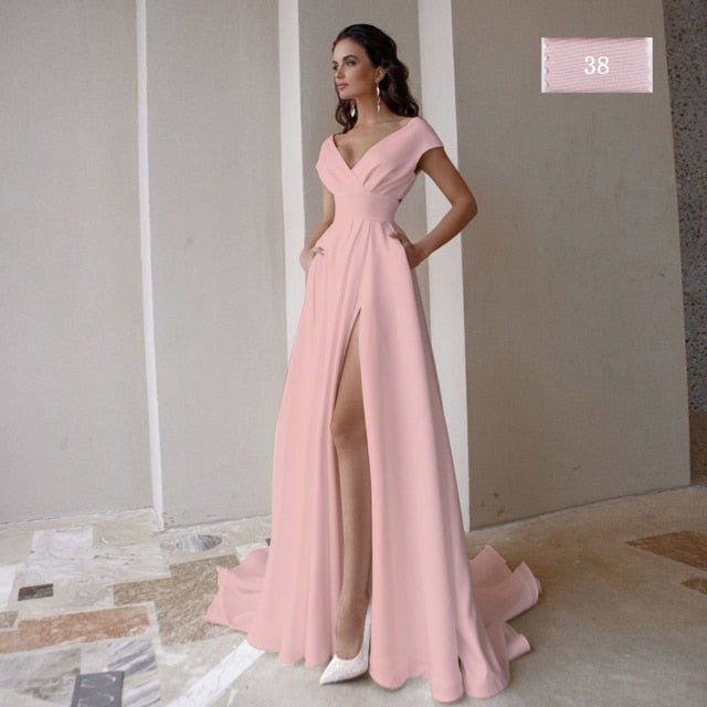 
                      
                        Modest V-Neck Sweep Train Slit A Line Bridal Gown Dress with Pockets - TulleLux Bridal Crowns &  Accessories 
                      
                    