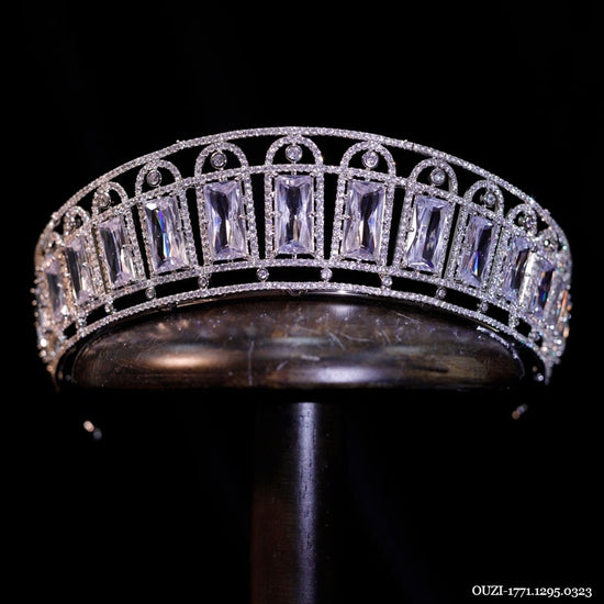 Royal European Oversize Sparkling Zircon Brides Crown Tiaras - TulleLux Bridal Crowns &  Accessories 