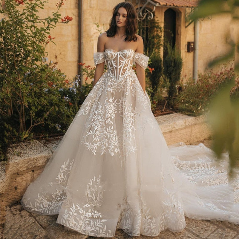 Luxury Off Shoulder Wedding Dresses Sweetheart Lace Appliques Tulle Bride  Dress