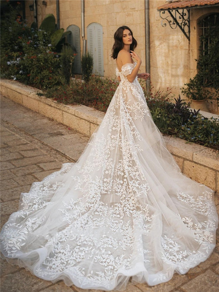 
                      
                        Lace Appliques Sweetheart Backless Royal Train Organza Wedding Bridal Gown - TulleLux Bridal Crowns &  Accessories 
                      
                    