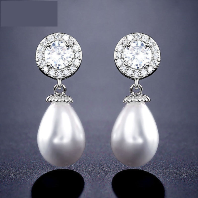 Load image into Gallery viewer, Imitation Pearl And Cubic Zirconia Water Drop  Fashion Ladies  Party Earrings
