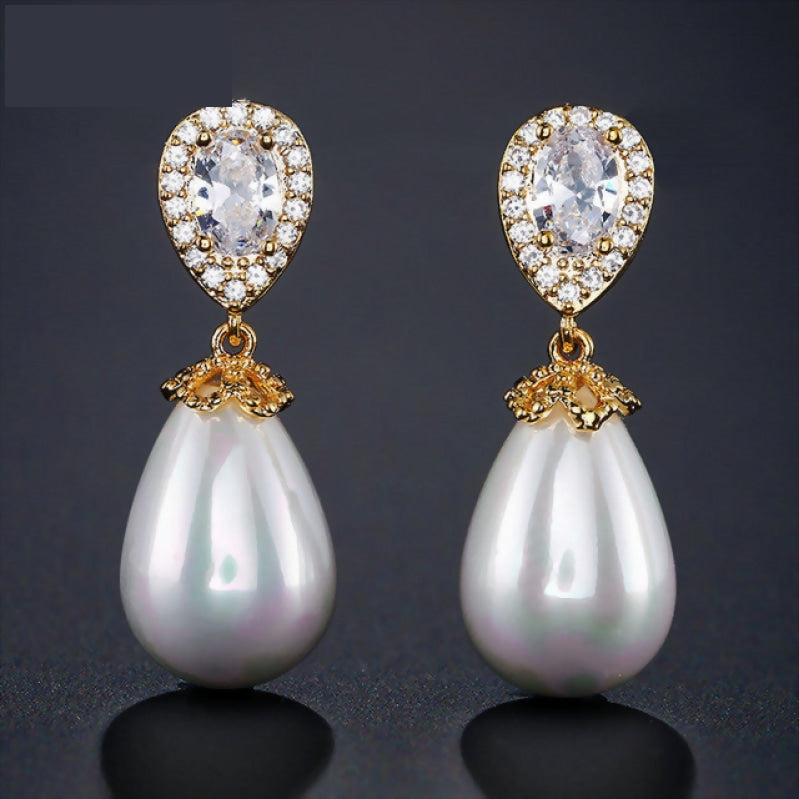 
                      
                        Imitation Pearl And Cubic Zirconia Water Drop  Fashion Ladies  Party Earrings
                      
                    