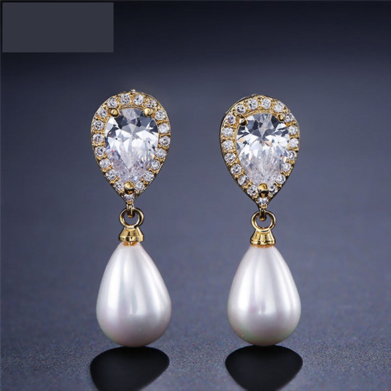 
                      
                        Imitation Pearl And Cubic Zirconia Water Drop  Fashion Ladies  Party Earrings
                      
                    