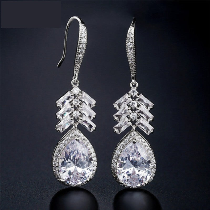 
                      
                        Shinny Water Drop Cubic Zirconia Leaf Hook Dangle Earrings Bridal Jewelry
                      
                    