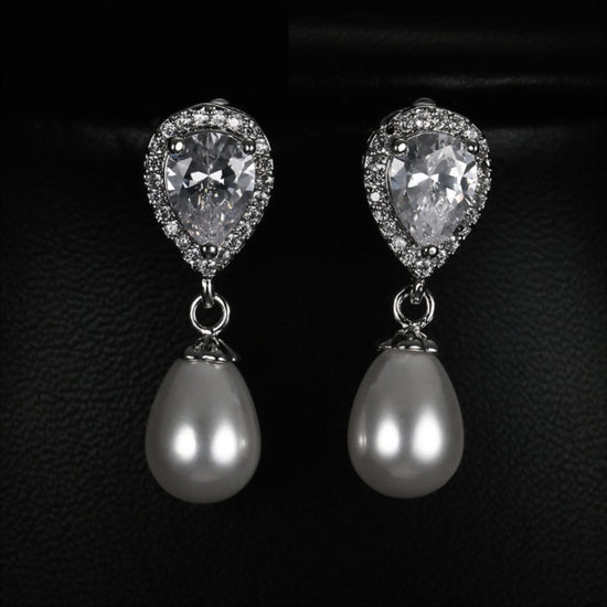 Load image into Gallery viewer, Luxury Elegant Water Drop Bridal Pearl AAA Cubic Zirconia Long Drop Earrings
