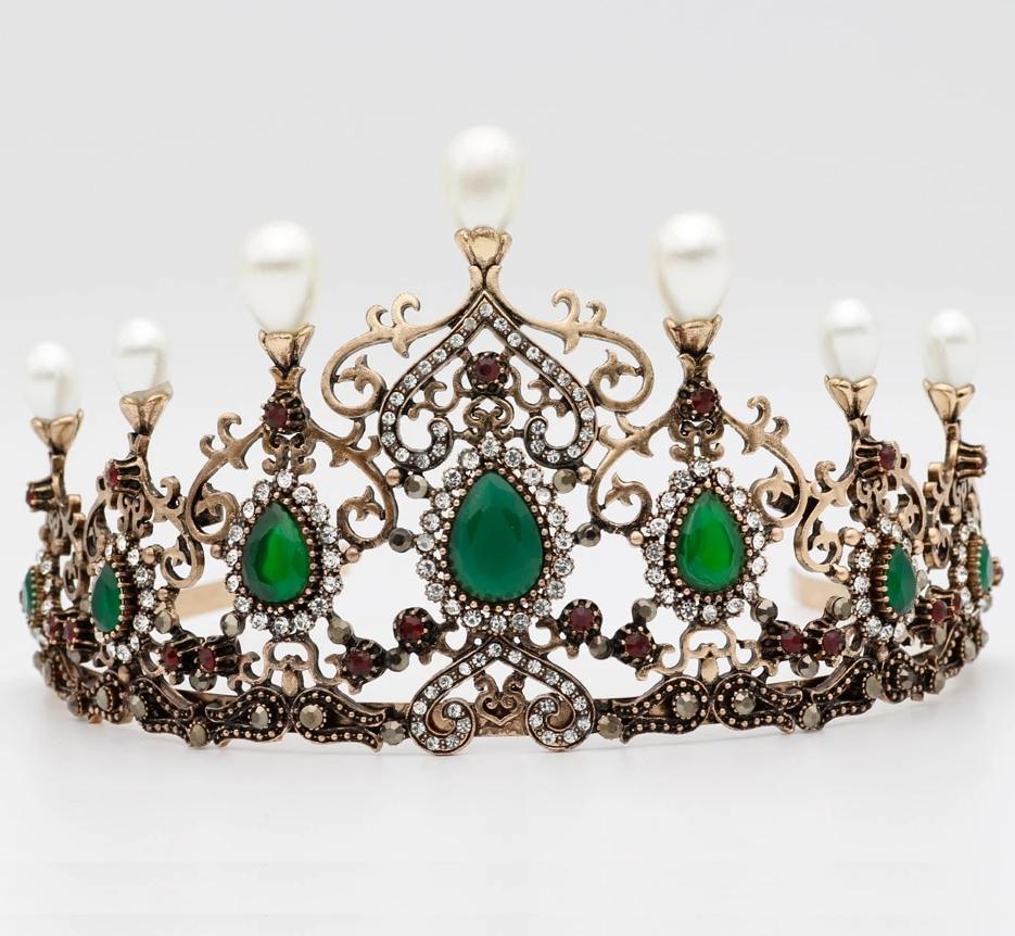 
                      
                        Vintage Beauty Bead Hollow Flower Tiaras   Ethnic Wedding Crown - TulleLux Bridal Crowns &  Accessories 
                      
                    