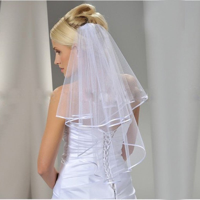 Two Layers Ribbon Edge Short Wedding Veil With Comb - TulleLux Bridal Crowns &  Accessories 