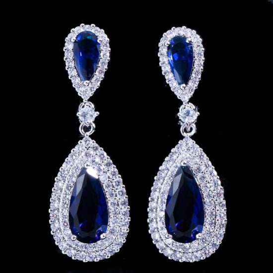 Load image into Gallery viewer, Luxury Water Drop Long Royal Party Jewelry Earrings
