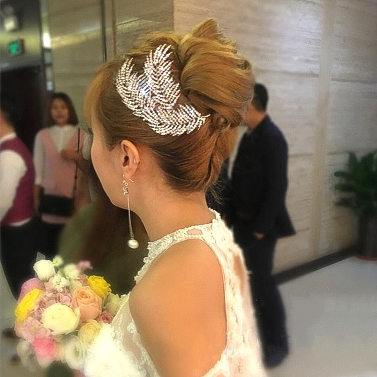 
                      
                        Red White Crystal Wedding Bride Bridal Hair Accessories Feather Hair Comb - TulleLux Bridal Crowns &  Accessories 
                      
                    