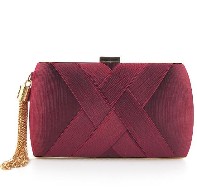 
                      
                        Day Clutches  Party Chain Shoulder Bag Fashion Purse in 9 Beautiful Colors - TulleLux Bridal Crowns &  Accessories 
                      
                    